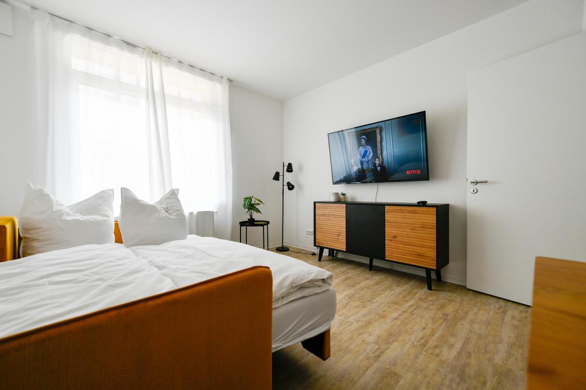 Am Theater - Modern, Zentral Und Ruhig Mit Kueche, Waschtrockner, Netflix, Wlan Und Parkplatz- 2 Zimmer, 52 Qm *