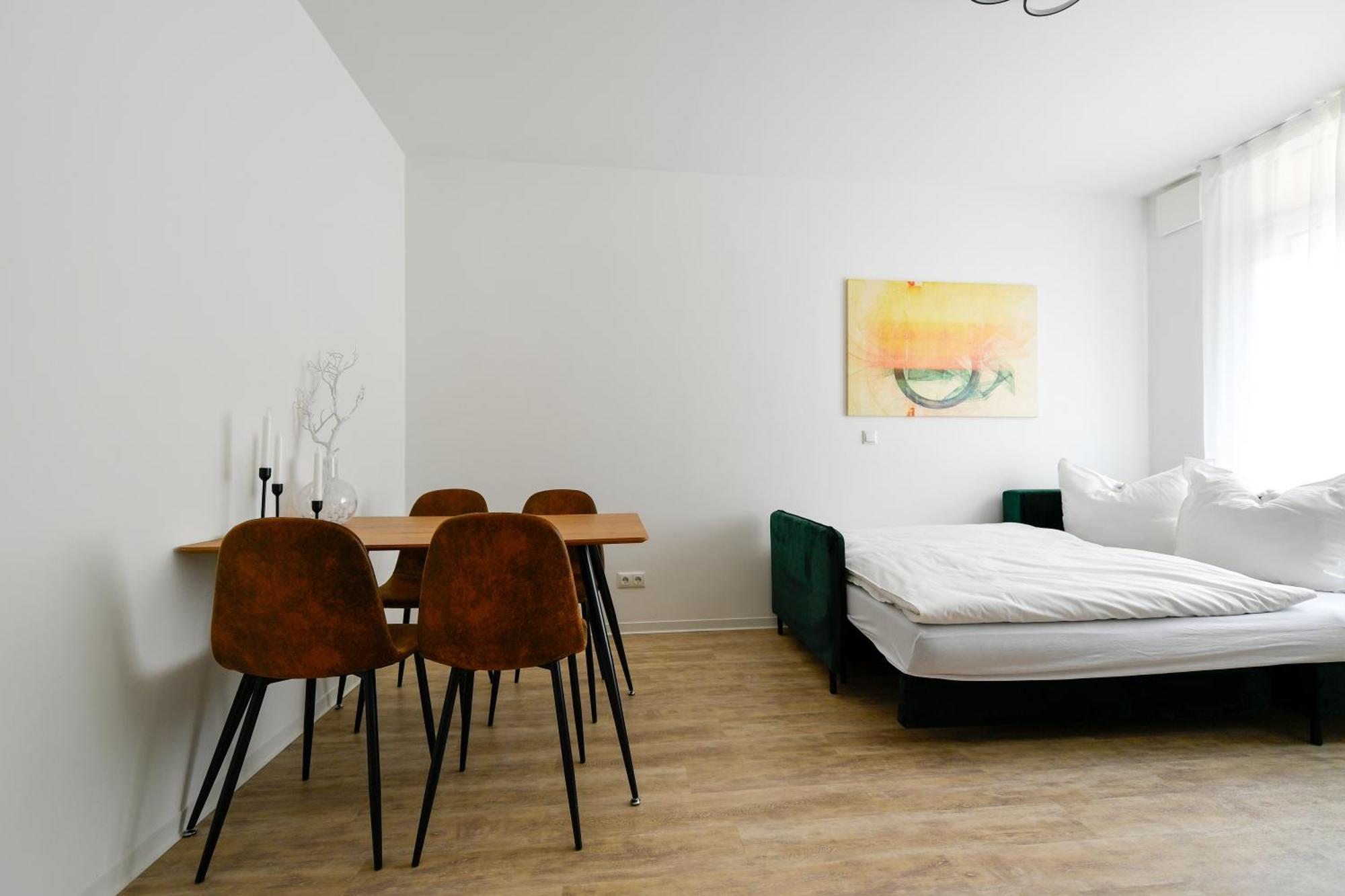 Am Theater: Modern With Kitchen And Netflix * Cottbus